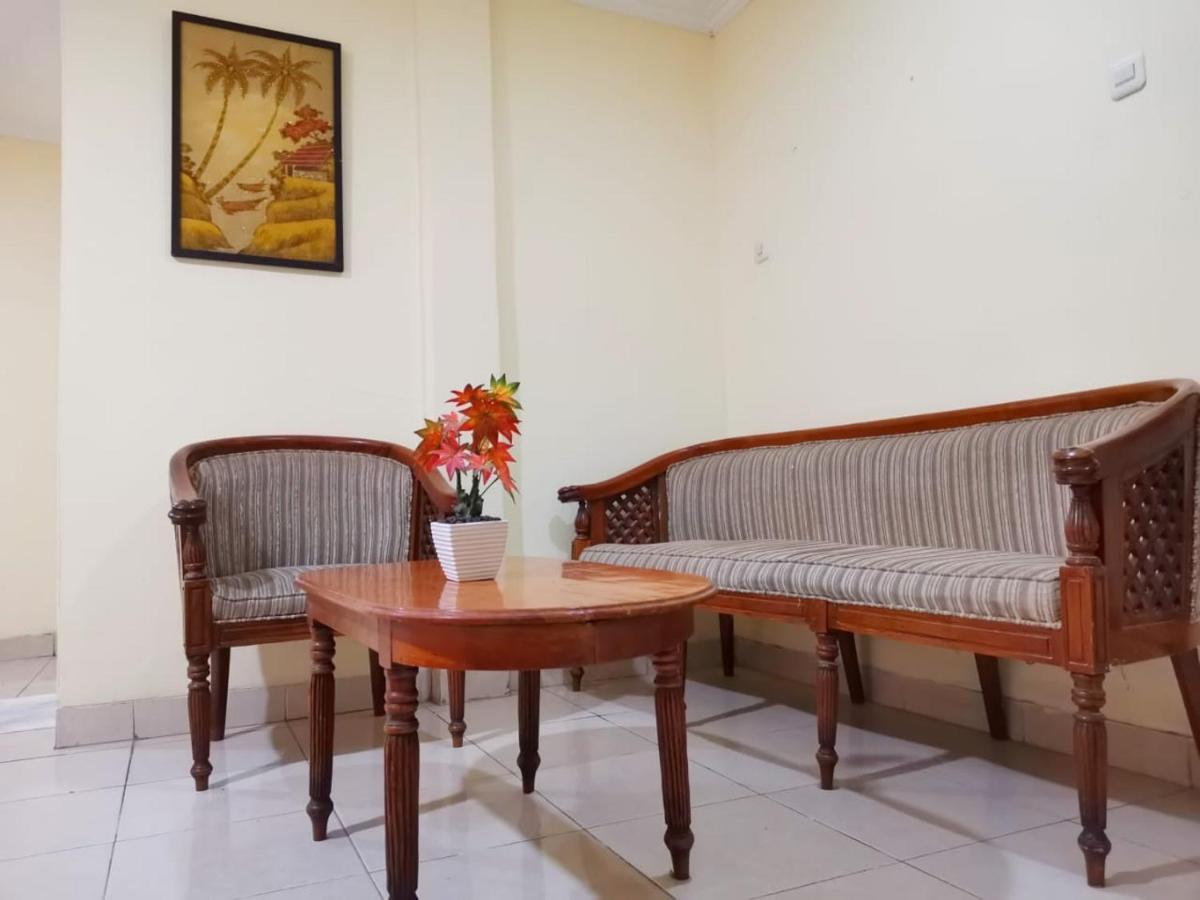 Hotel Nusantara Indah Syariah Джакарта Экстерьер фото